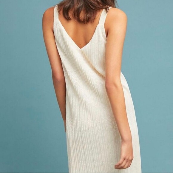 Anthropologie Meadow Rue Prespa Ivory V-Neck Pleated Tank Midi Dress Size 8 - Picture 2 of 10